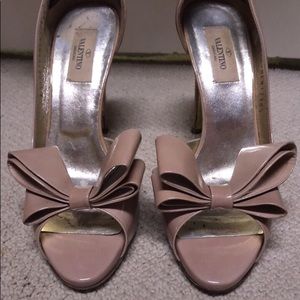 Valentino Garavani Couture D’orsay Bow Pumps